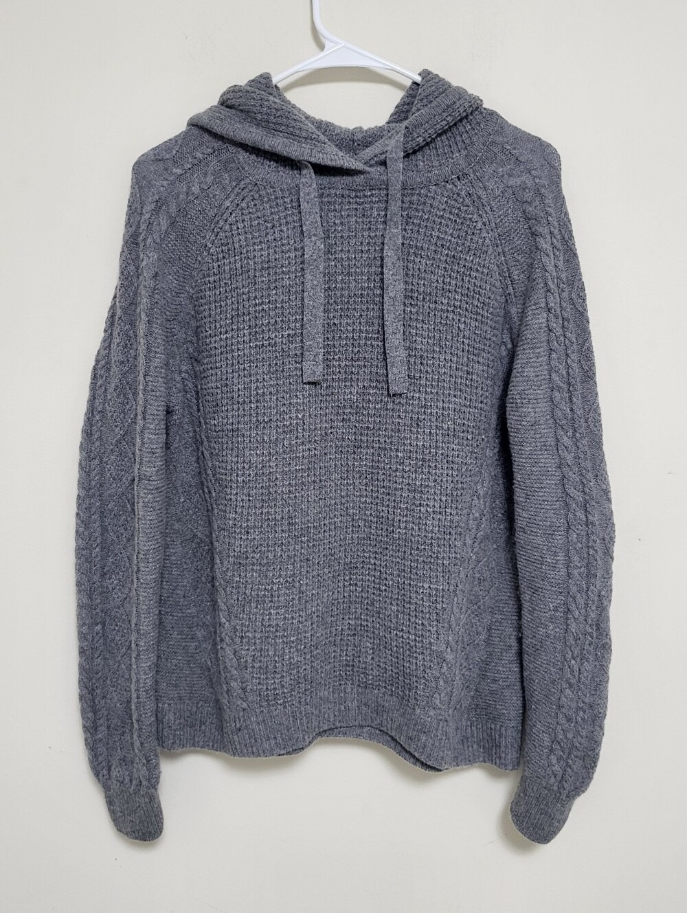 Krimson Klover Chalet Hoodie Women's Sz M Gray Wool Cashere Quiet Luxury Warm